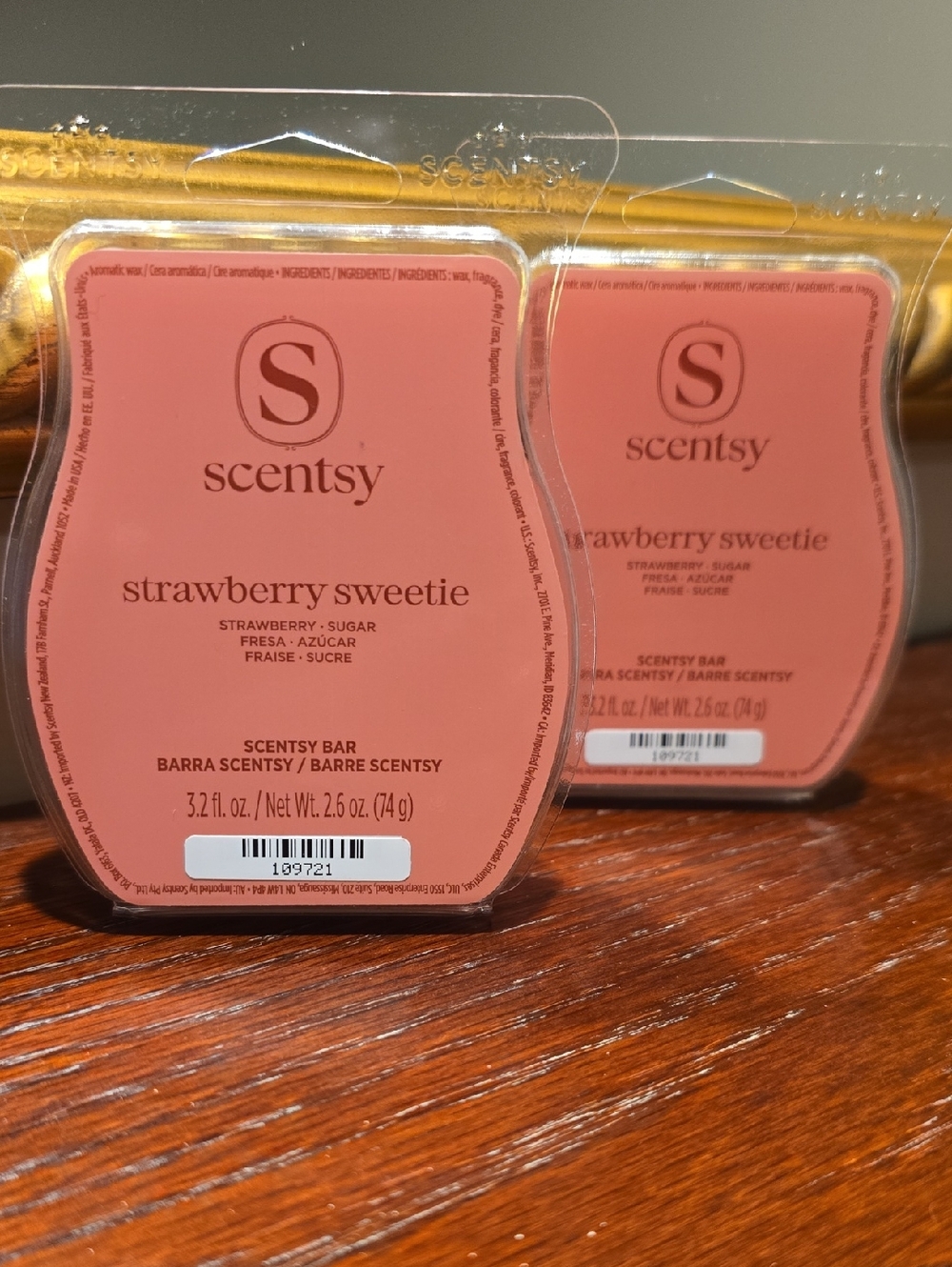 Scentsy Wax Melts - Strawberry Sweetie (2)